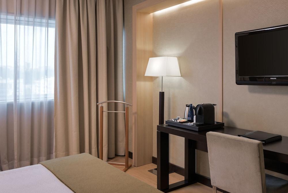 Nh Madrid Ribera Del Manzanares Hotel Exterior foto