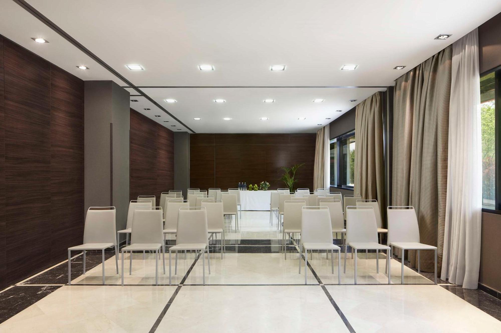 Nh Madrid Ribera Del Manzanares Hotel Exterior foto